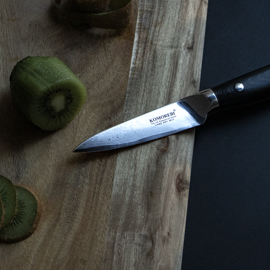Med Komorebis urtekniv i japansk stål er du garanteret et sikkert og præcis snit hver gang.