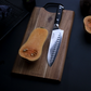  Santoku kokkekniv - Mangler du en kokkekniv, du kan bruge, uanset om du skal hakke grønt eller ordne kylling? Tjek Komorebis Santoku-kokkekniv i japansk stål ud her.